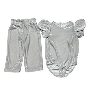 GAP Baby Outfit in Silver grey velvet